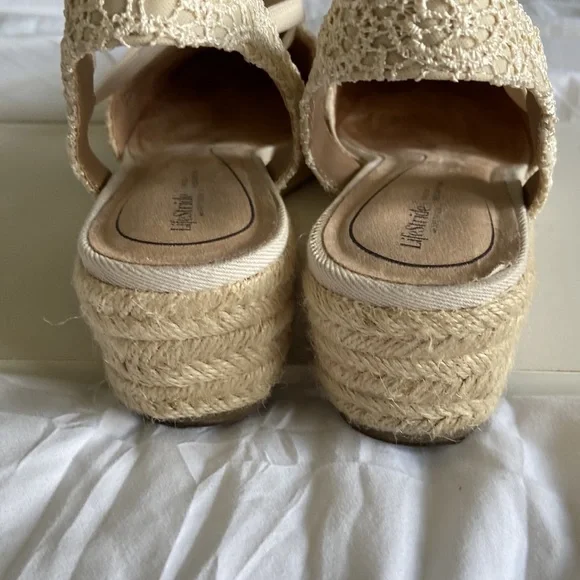 Life Stride Women’s Espadrilles Size 9.5 EUC Beige - Picture 6 of 8